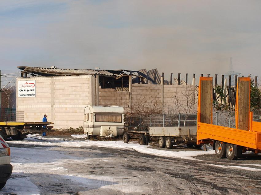 Grossbrand Holzlager Siegburg Industriestr P353.JPG